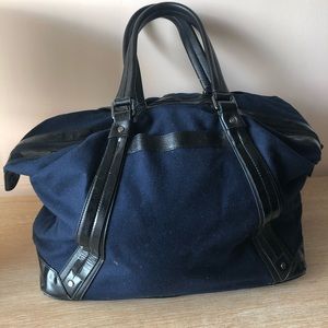 lululemon athletica Bags - Lululemon weekender bag lululemon athletica Bags - Lululemon weekender bag